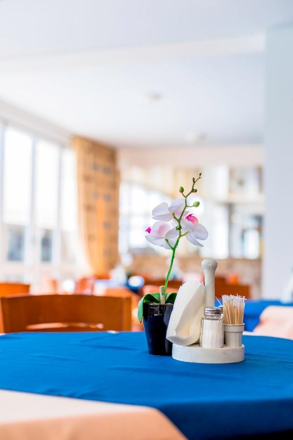 Sun & Sea Hotel Apartments Фалираки Экстерьер фото